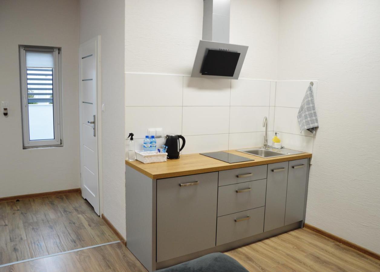 Hostel Adabet Kepno Buitenkant foto