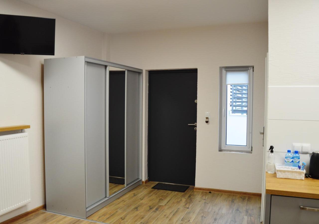 Hostel Adabet Kepno Buitenkant foto